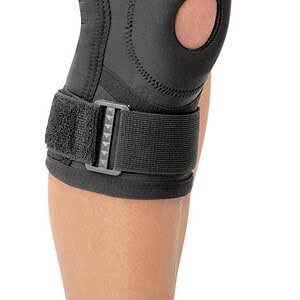 Vita Orthopaedics 06-2-073 Επιγονατίδα με Οπή και Μπανέλες σε Μαύρο χρώμα